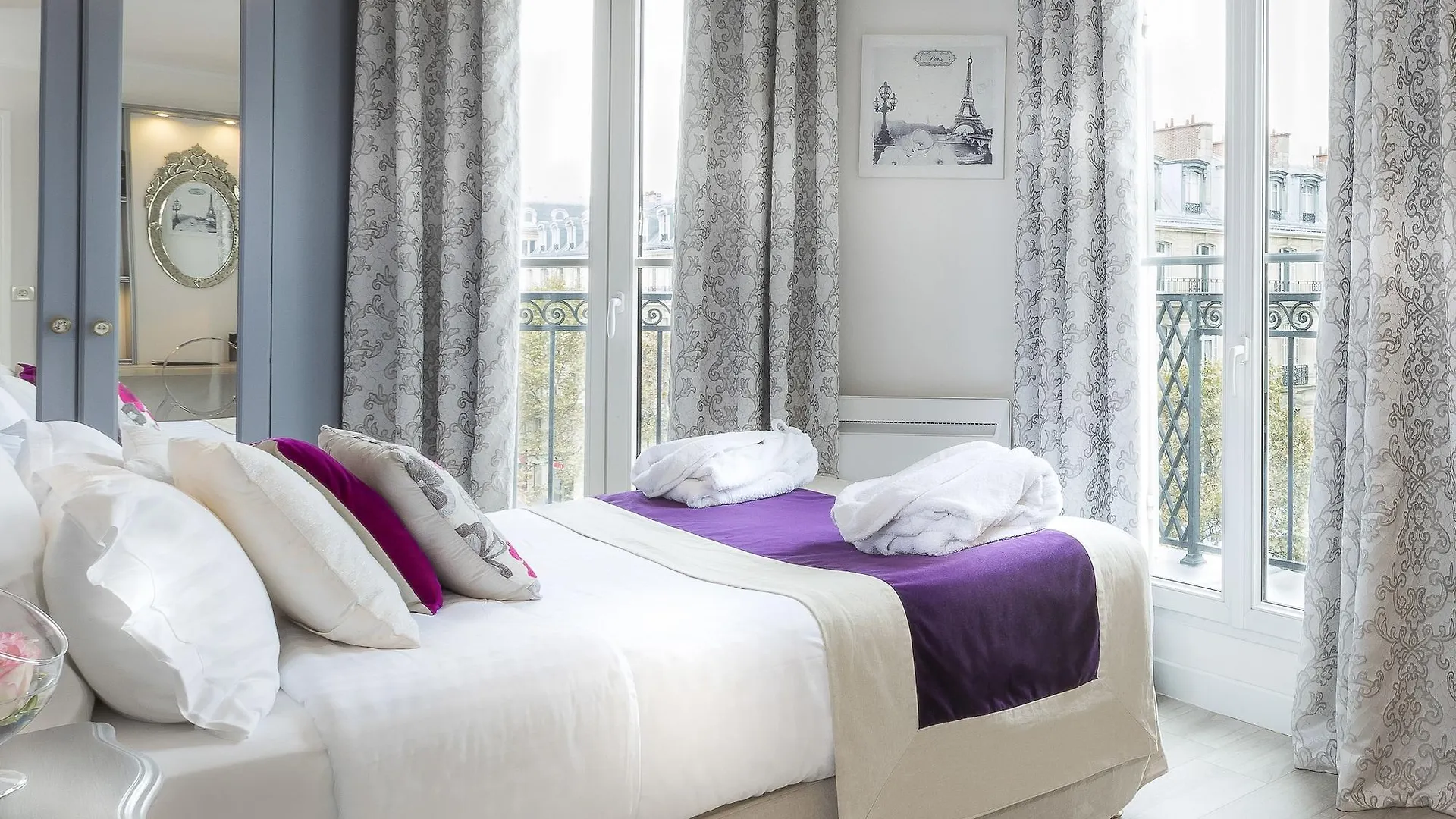 Cluny Square 3*