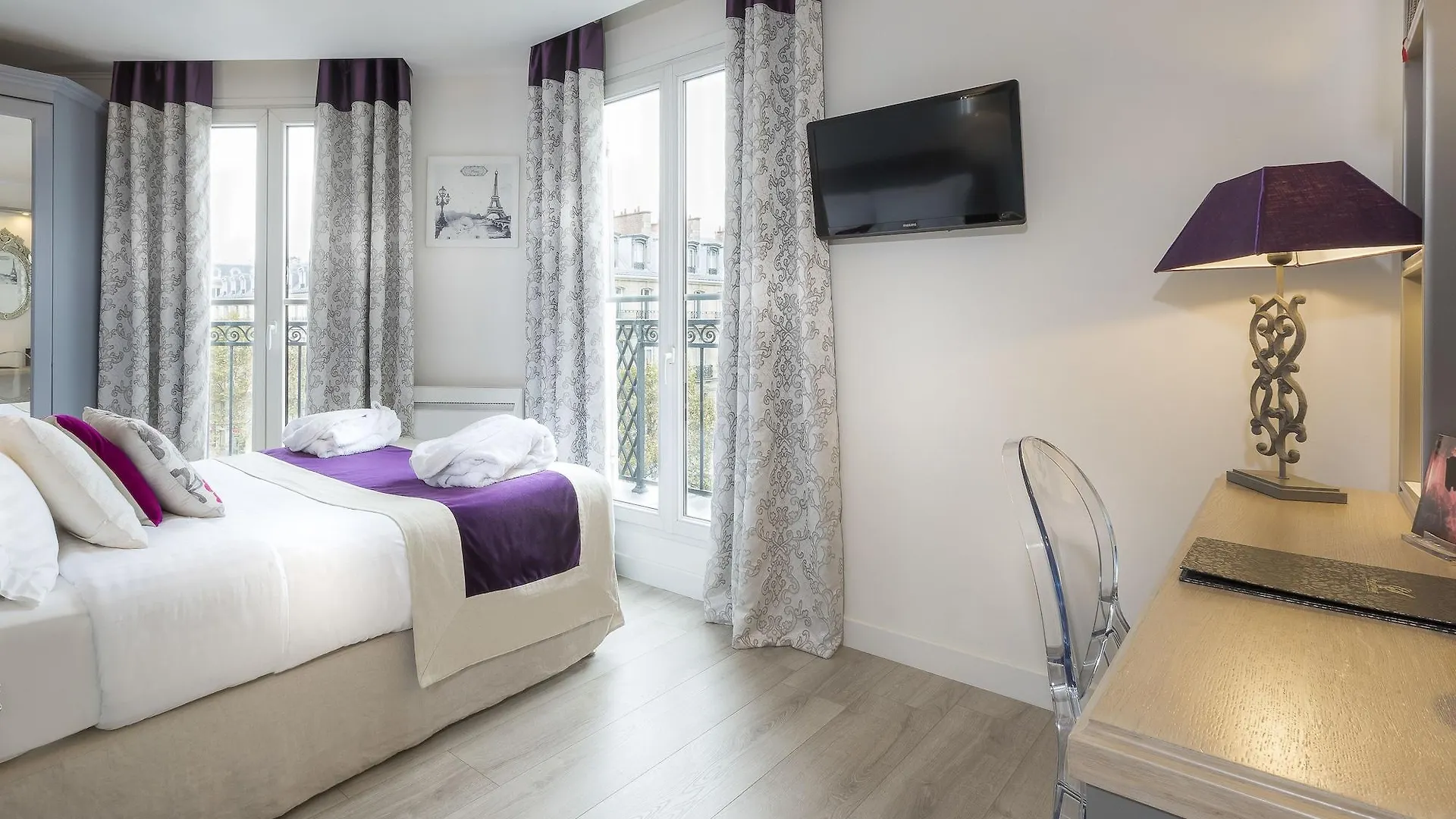 Cluny Square 3*